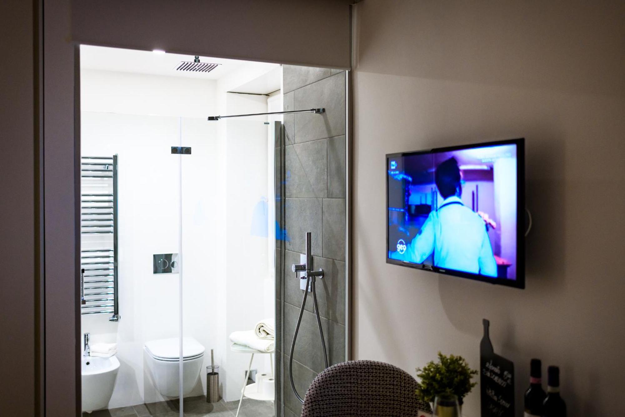 Eco Rooms&breakfast Tirano