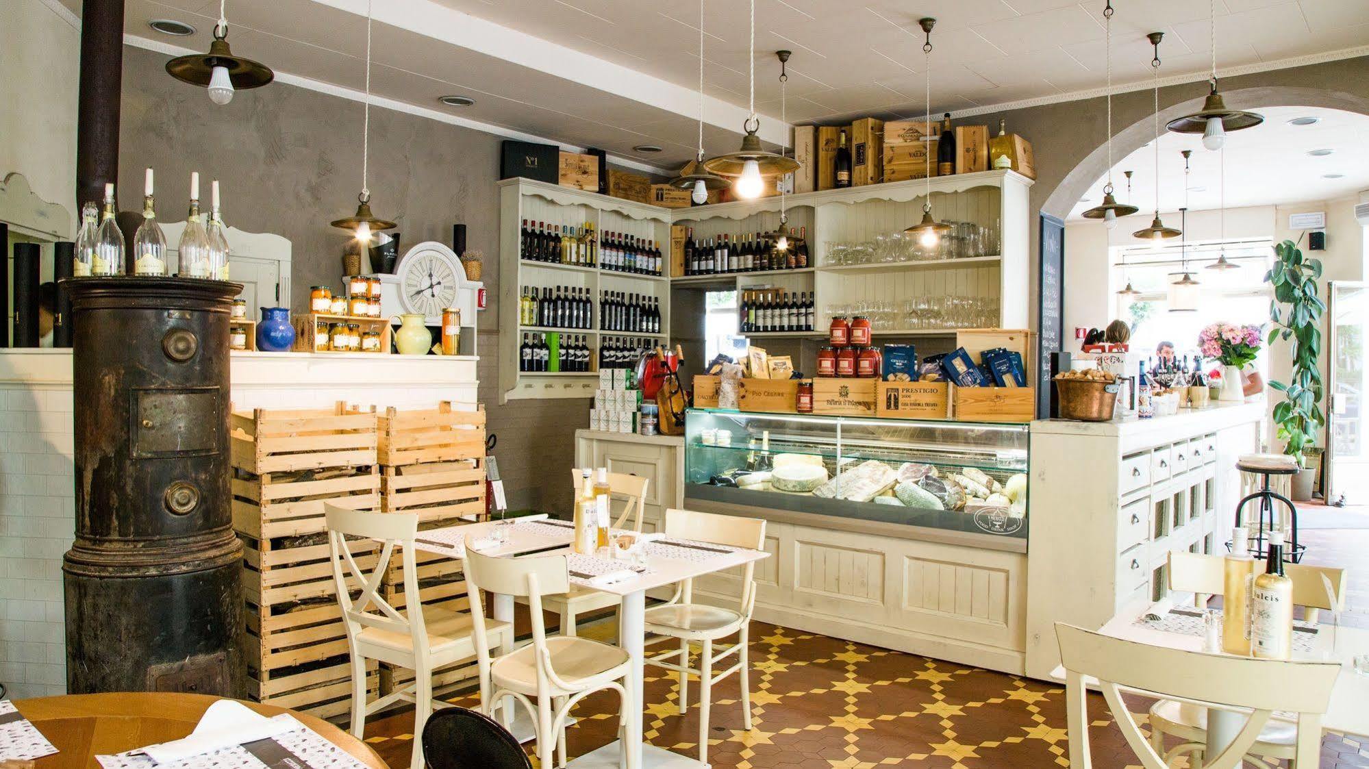 Eco Rooms&breakfast Tirano