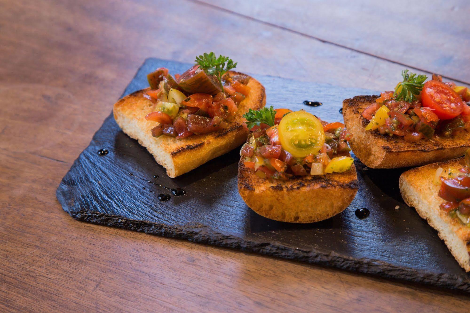Eco Rooms&breakfast Tirano