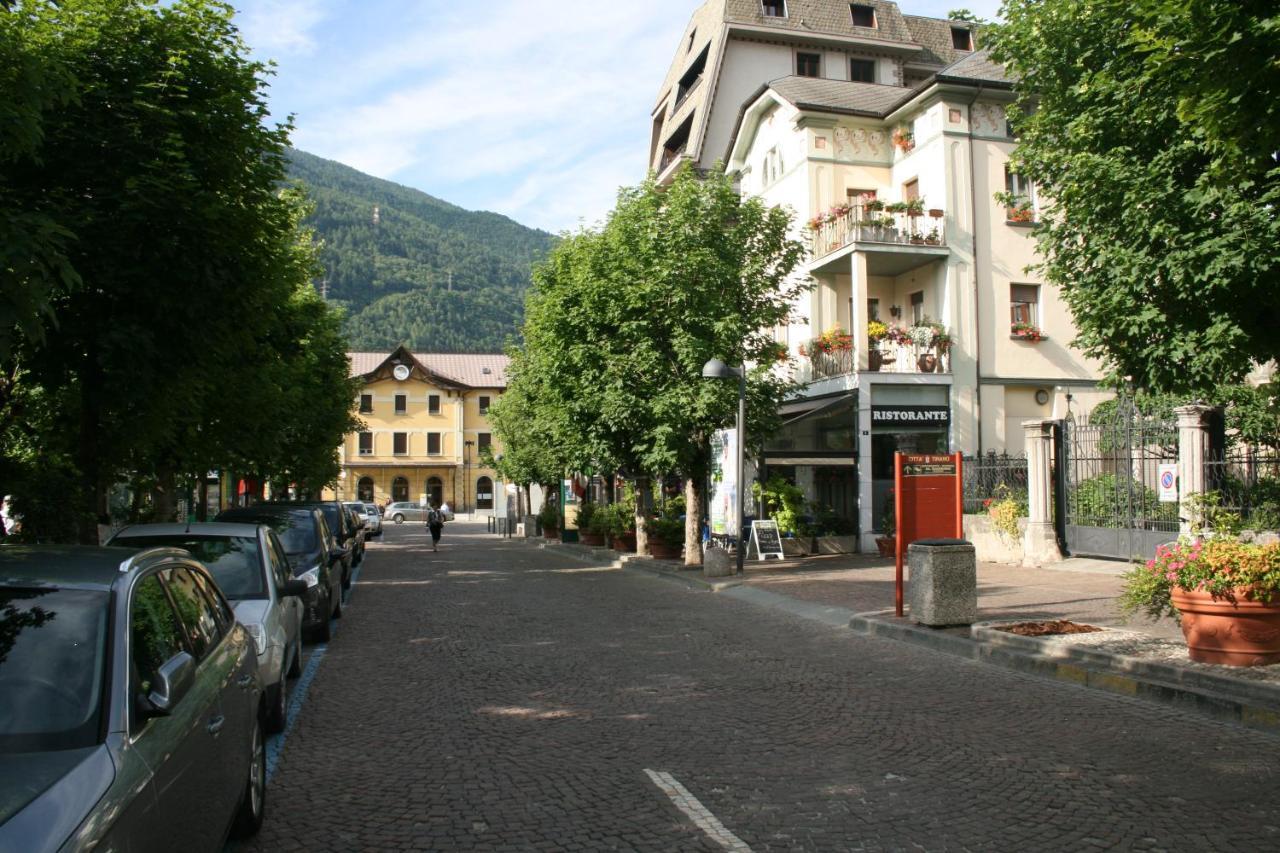 Eco Rooms&breakfast Tirano